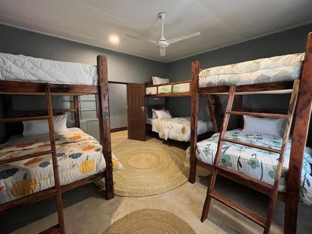 Moshi Urban Hostel And Backpackers Esterno foto