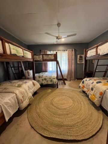 Moshi Urban Hostel And Backpackers Esterno foto