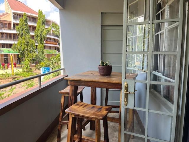 Moshi Urban Hostel And Backpackers Esterno foto